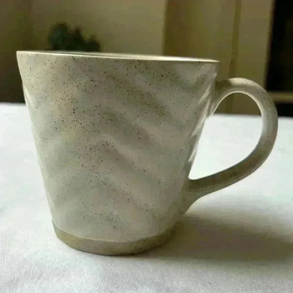 2 Modern Gourmet Foods Stoneware Coffee Cups 10 Oz - Picture 2 of 5